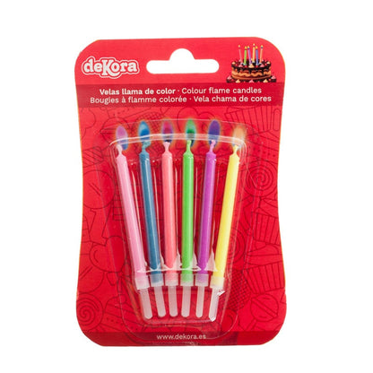 Bunt leuchtende Kerzen